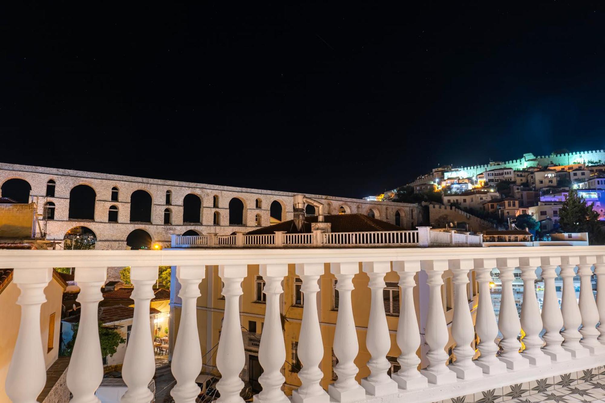 Atlas Boutique Suites Кавала Екстериор снимка